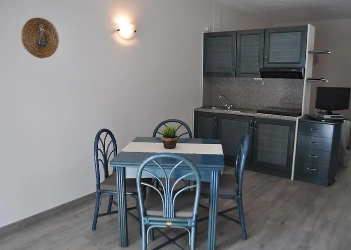 Il Porticciolo Residence Hotel apartamentowy Viverone